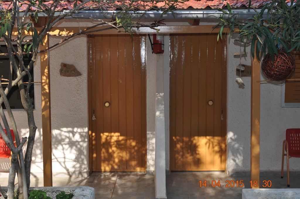 Rogakia Village Est. 1983 Zola Room photo